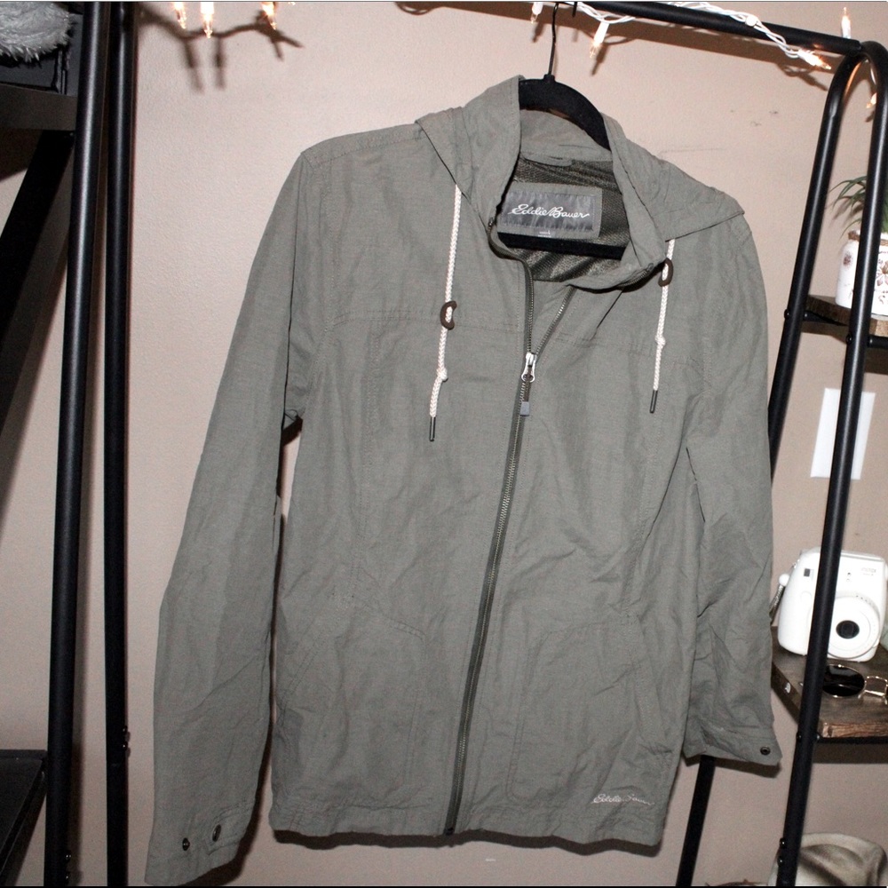 Size Large Eddie Bauer Jacket